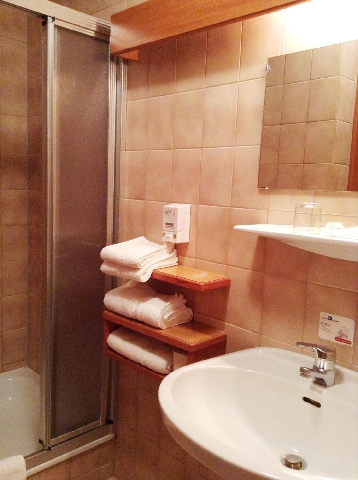 Hotel Grünes Türl Bad Schallerbach Dış mekan fotoğraf
