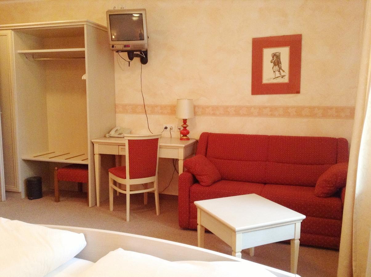 Hotel Grünes Türl Bad Schallerbach Oda fotoğraf